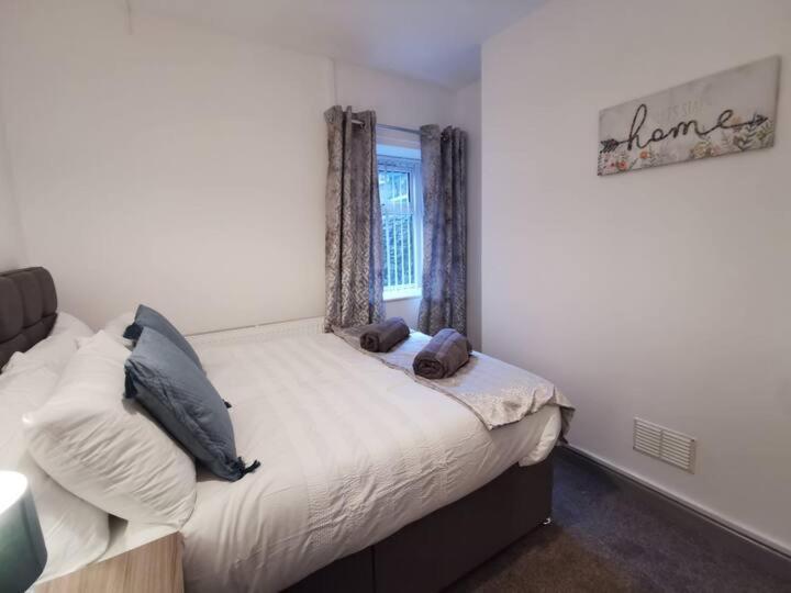 City Centre, Parking, Smart Tv'S In All Rooms Swansea Exterior foto