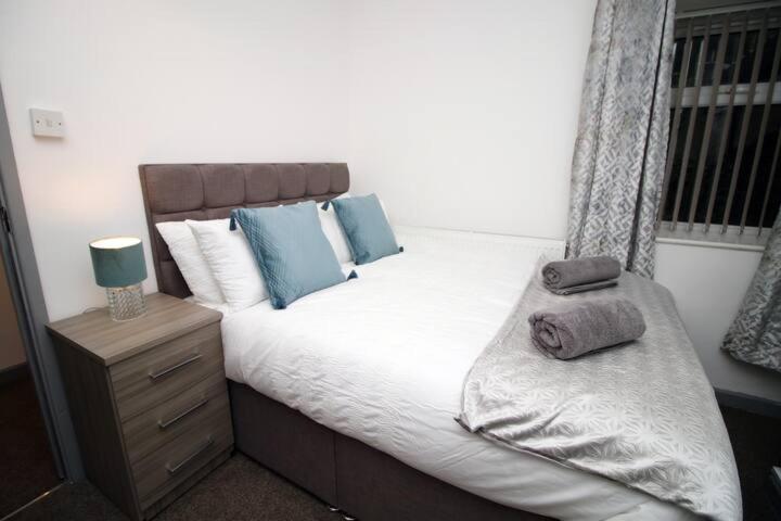 City Centre, Parking, Smart Tv'S In All Rooms Swansea Exterior foto
